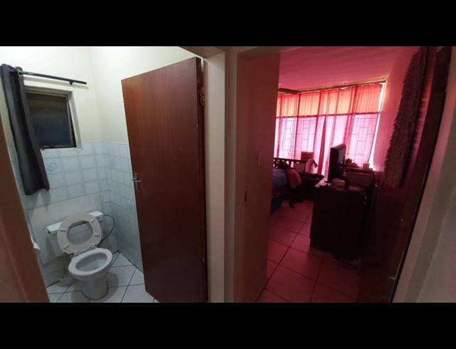 2 BEDROOM APARTMENT FOR SALE IN PRETORIA GARDENS